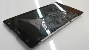 Ремонт телефона Nokia Lumia 925 После падения Разбит