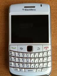 Ремонт телефона BlackBerry 9780 полосы на экране