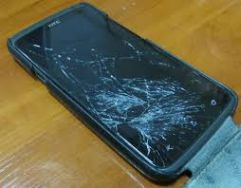 Ремонт телефона HTC One S разбито стекло