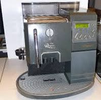 Ремонт кофемашины Saeco Royal Cappuccino не течет вода