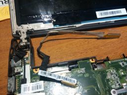 Ремонт ноутбука Asus N61J замена петель, чистка