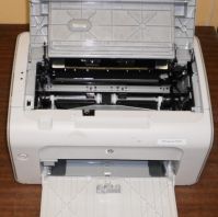 Ремонт принтера Hewlett Packard 1005 при печати полосы