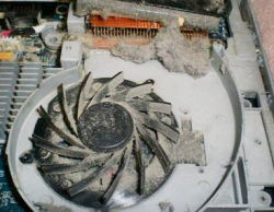 Ремонт ноутбука Fujitsu V5535 чистка