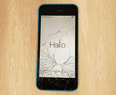 Ремонт телефона Apple iPhone 5c замена дисплейного модуля