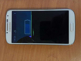 Ремонт телефона Samsung I9500 замена дисплейного модуля