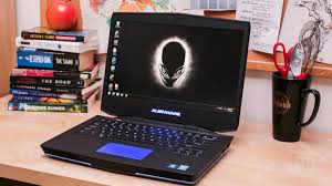 Ремонт ноутбука Alienware Alienware 14 При включении пишет
