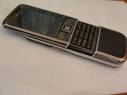 Ремонт телефона Nokia 8800E-1 Слабо держится крышка