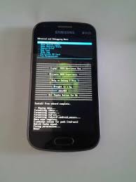 Ремонт телефона Samsung GT-S7562 (SEK) Не включается разбит