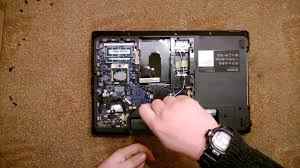 Ремонт ноутбука Lenovo G560 Сломаны части которые